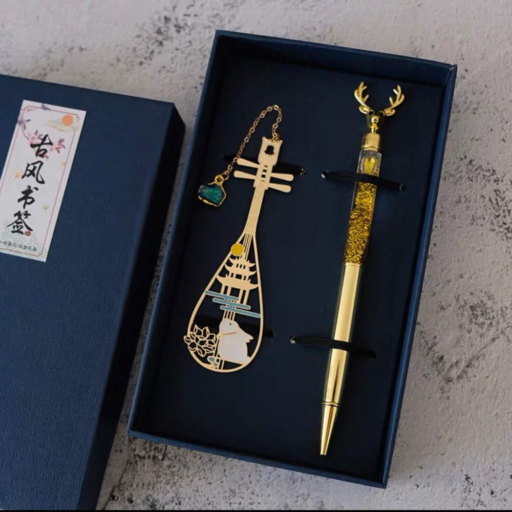 Elegant Gold Pen and Bookmark Set